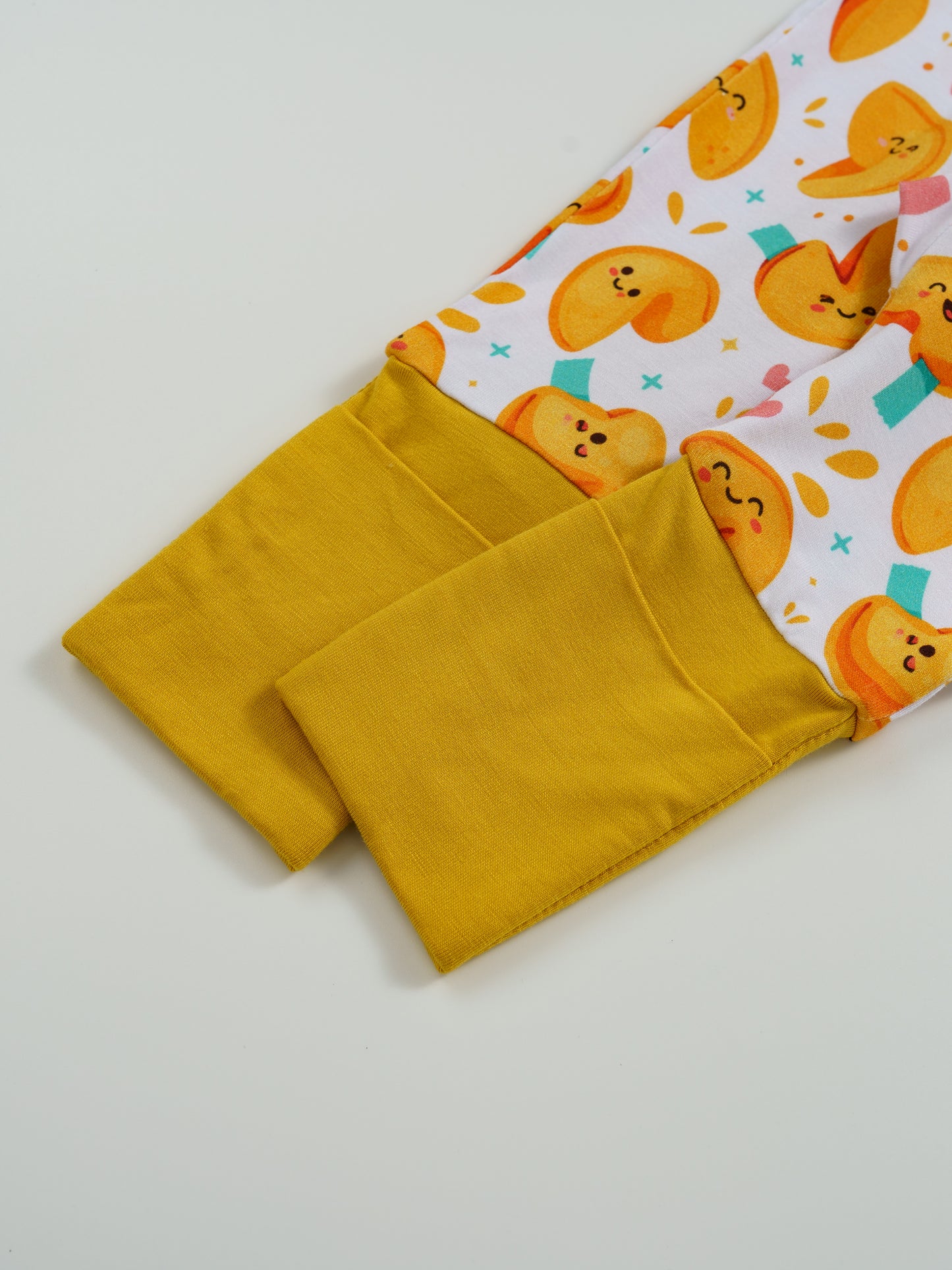 Fortune Cookies – Sweet Treat Bamboo Zipper Sleeper – Without Grippers
