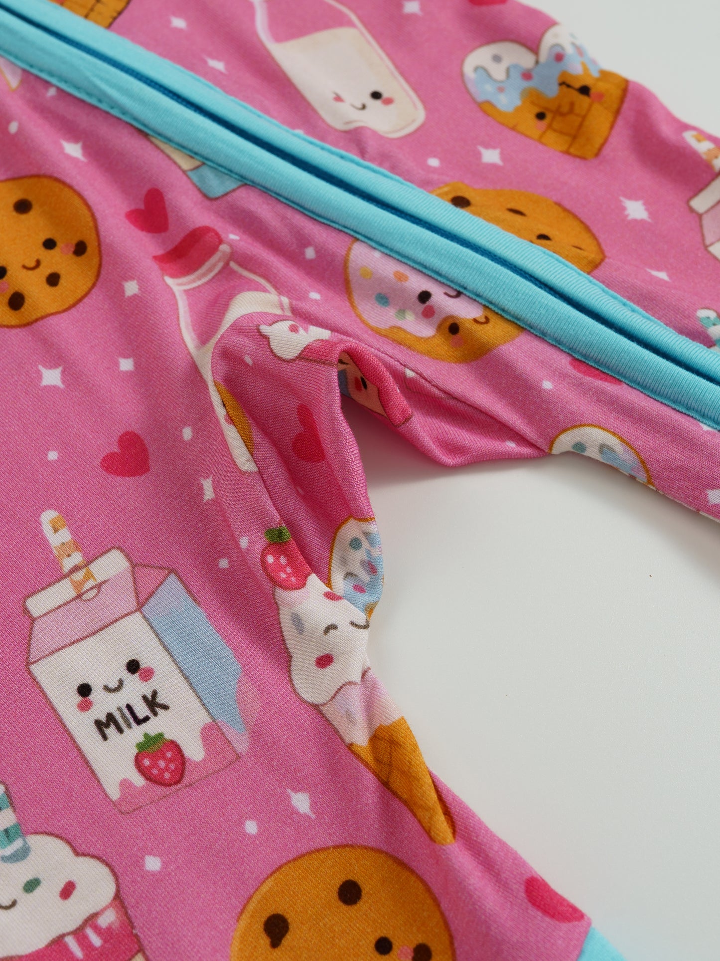 Donut Dreams – Sweet Treat Bamboo Zipper Sleeper – Without Grippers
