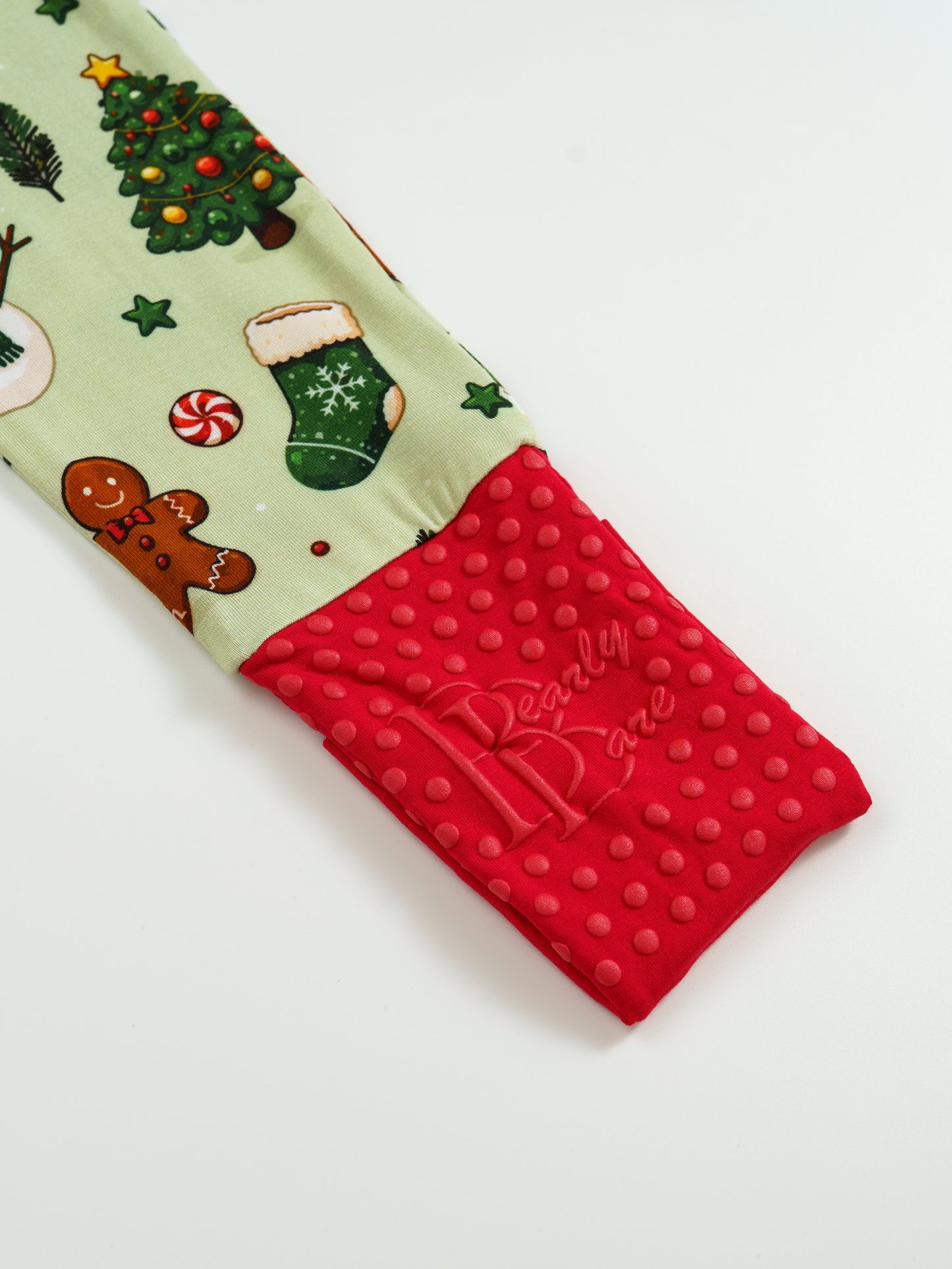Gingerbread Snow Day – Christmas Bamboo Zipper Sleeper – With Grippers